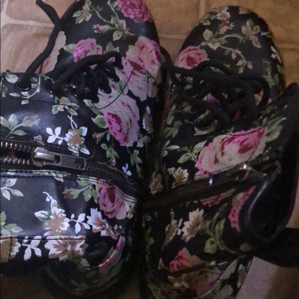 Boots FIRM STILL AVAILABLE